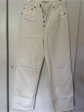 Levi's Premium Ribcage Straight Ankle size 28